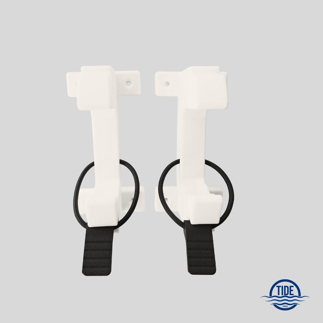 Front view of Single Gunnel Speargun Rack with carbon-fibre bungee tab, marine-grade ASA